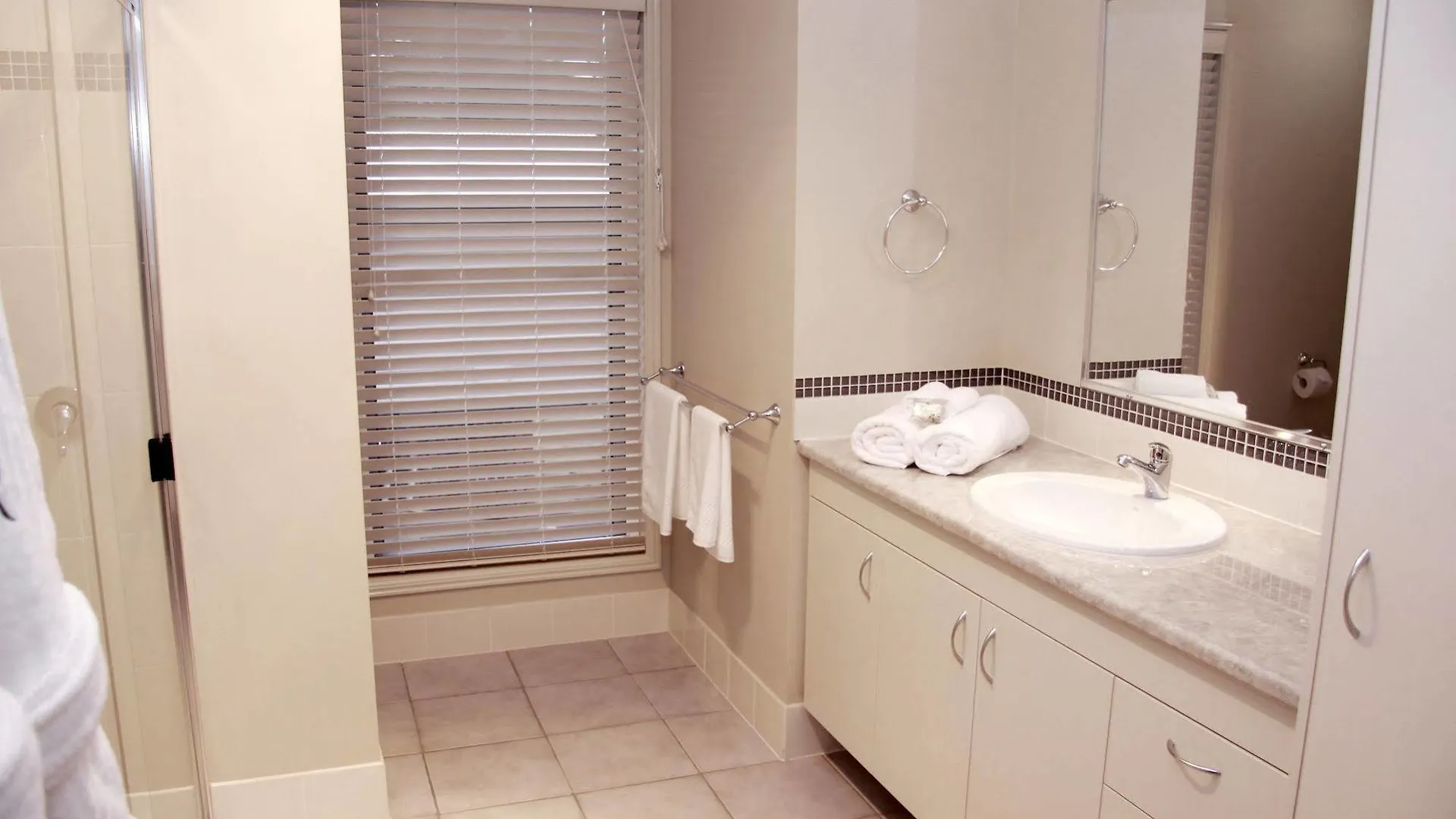 Yabbaloumba Retreat Hotel Booloumba