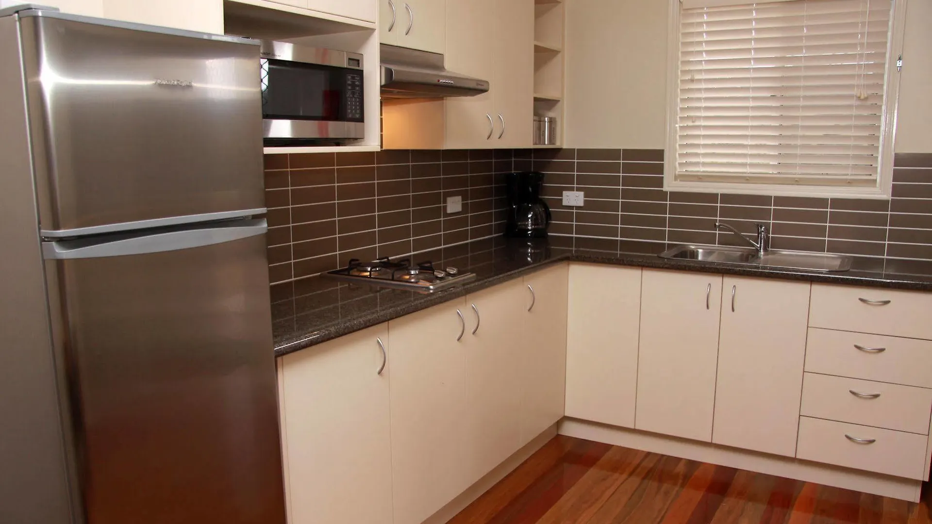 Yabbaloumba Retreat Hotel Booloumba