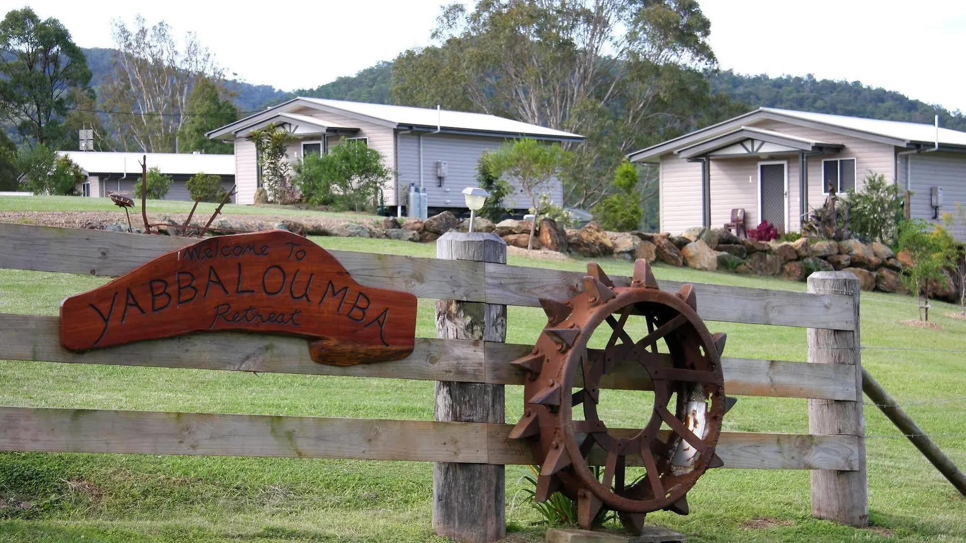Yabbaloumba Retreat Hotel Booloumba