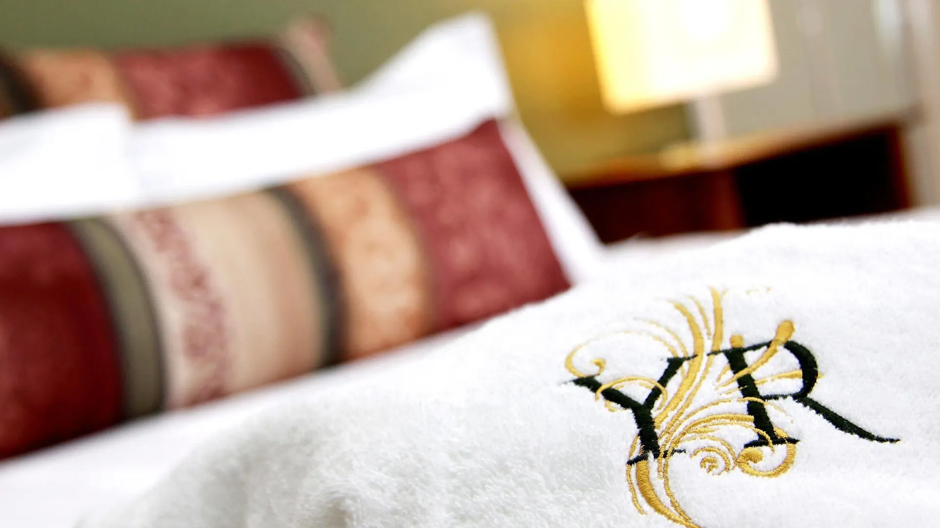 Yabbaloumba Retreat Hotel Booloumba
