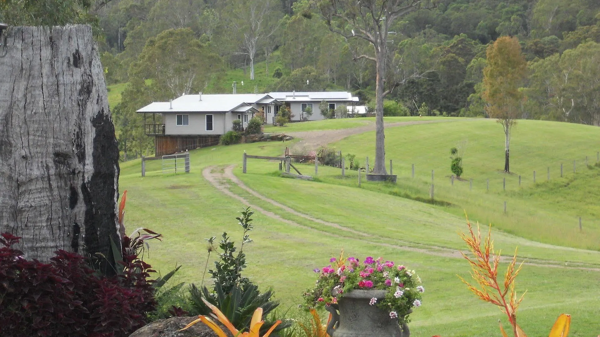 Yabbaloumba Retreat Hotel Booloumba 4*,  Australia